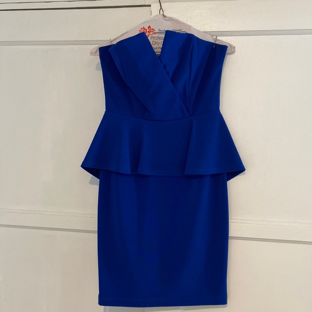 Womens blue dressy dress. Great for party’s. Good condition.